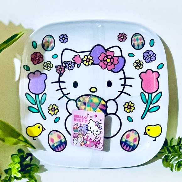 Hello Kitty Easter Plates 🌷🌼🎀 - Picture 1 of 3
